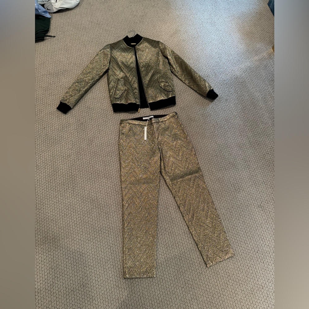 NWT Trina Turk Gold bomber jacket with matching pants